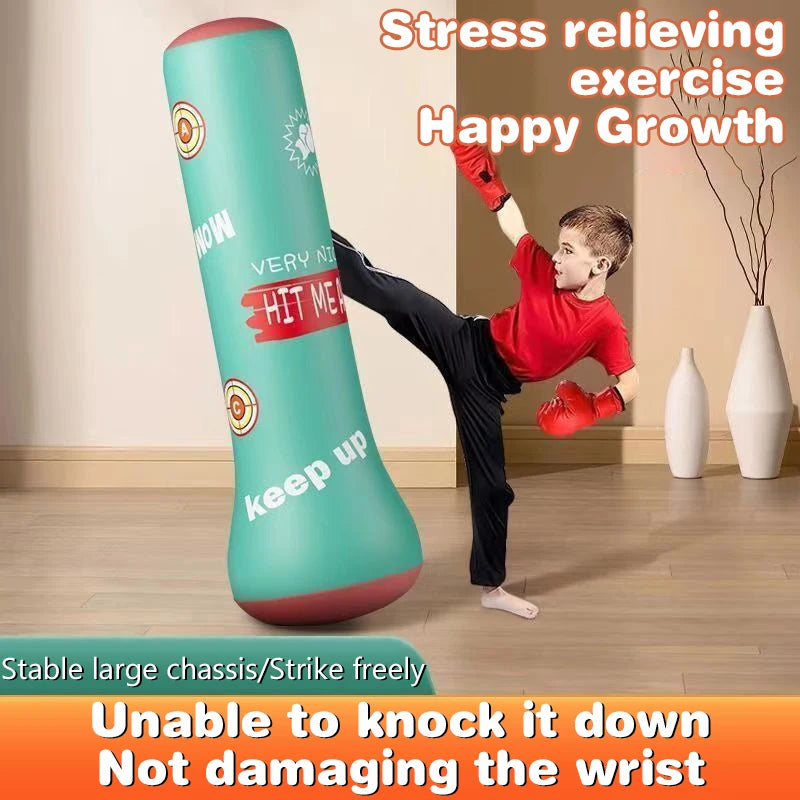 Sac de frappe gonflable sur pied – boxe et Muay Thaï