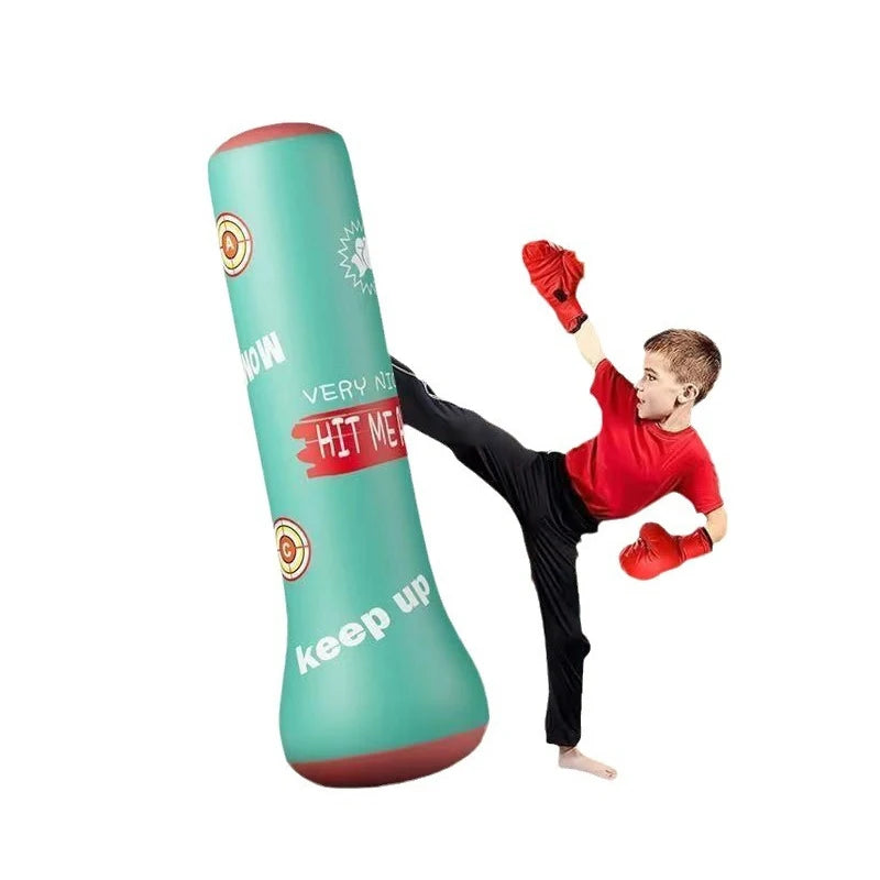 Sac de frappe gonflable sur pied – boxe et Muay Thaï
